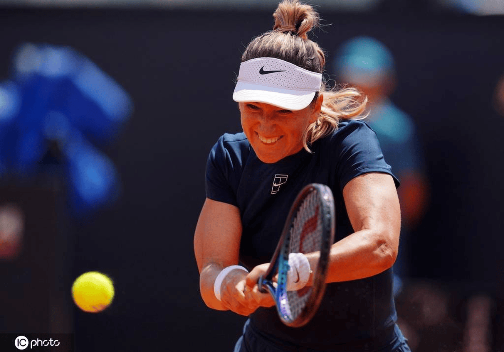 包含阿扎伦卡连续三场比赛得分超过大比分获胜，DWG不断突破！比赛高潮迭起的词条-九游云游戏网页版