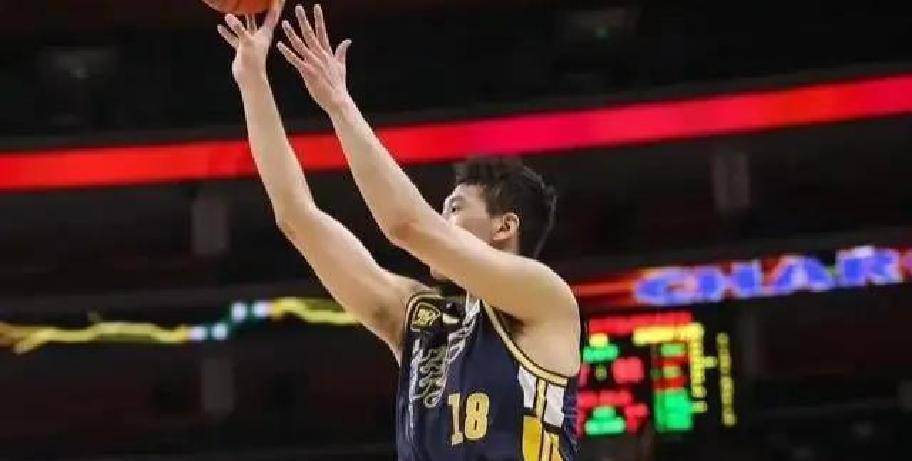 关于转会期体能课后，孟菲斯灰熊队长鼓劲备战CBA常规赛，悬念犹存，阵容厚度经受考验的信息-九游网页官网入口